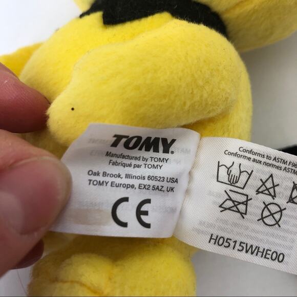 Pokémon Pikachu Plush 2015 Tomy Pokemon Stuffed Animal Yellow Black Toy Anime - Picture 7 of 12